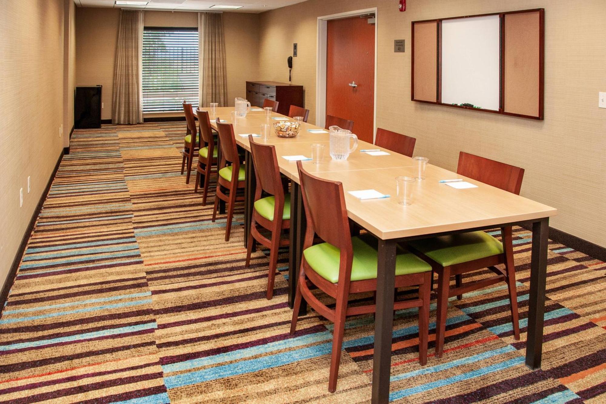 Fairfield Inn And Suites By Marriott Colorado Springs North Air Force Academy Gleneagle Экстерьер фото